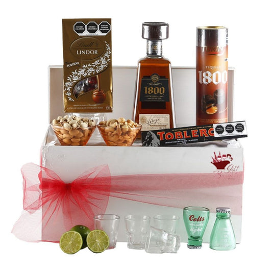 Spectacular gift with Tequila Añejo 1800, Chocolates and Snacks